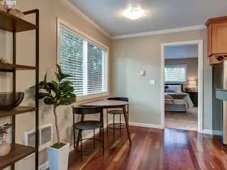 Photo #4: 21451558 Listing 