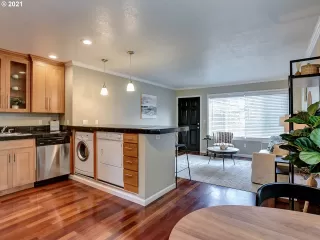 Photo #6: 21451558 Listing 