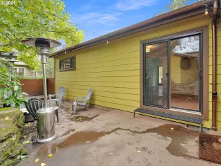 Photo #4: 21451994 Listing
