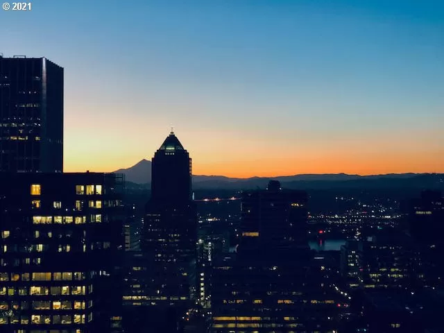 MLS: 21452731 Condo For Sale