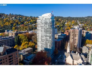 Photo #2: 21452731 Listing