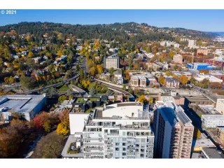 Photo #4: 21452731 Listing