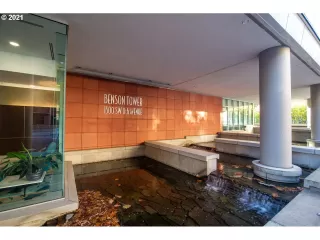 Photo #5: 21452731 Listing