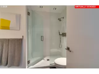 Photo #4: 214528839 Listing 