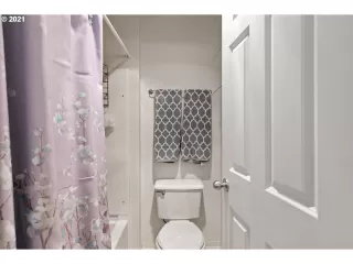 Photo #5: 21453439 Listing