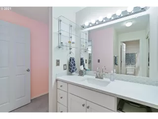 Photo #6: 21453439 Listing