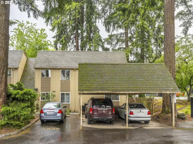 MLS: 21453533 Condo For Sale