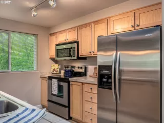 Photo #4: 21453913 Listing