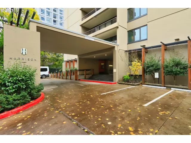 MLS: 21453919 Condo For Sale