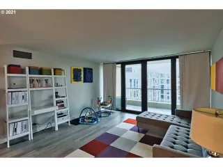 Photo #4: 21453919 Listing