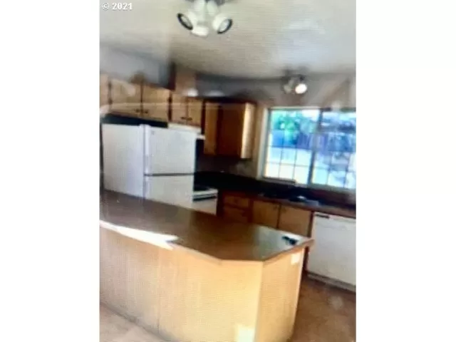 MLS: 21454013 Condo For Sale