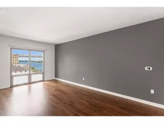 Photo #3: 21454405 Listing