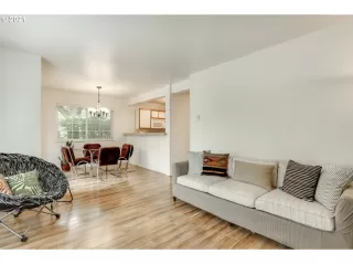 Photo #1: 21454897 Listing