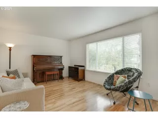 Photo #5: 21454897 Listing