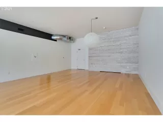 Photo #4: 21455274 Listing