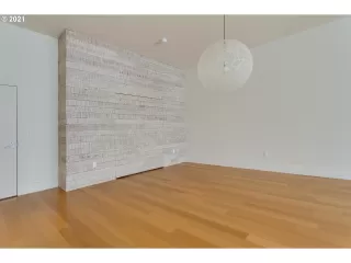 Photo #5: 21455274 Listing