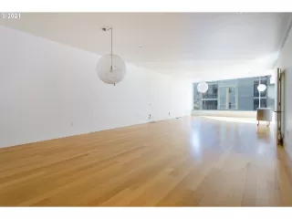 Photo #6: 21455274 Listing