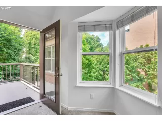 Photo #4: 21455494 Listing 