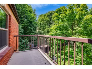 Photo #5: 21455494 Listing 