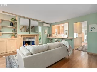 Photo #2: 21456041 Listing