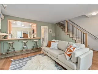 Photo #3: 21456041 Listing