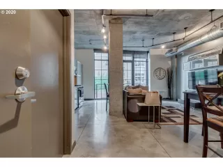 Photo #1: 21456178 Listing 