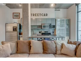 Photo #4: 21456178 Listing 