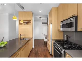 Photo #5: 21458089 Listing 