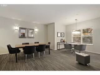 Photo #3: 21458219 Listing