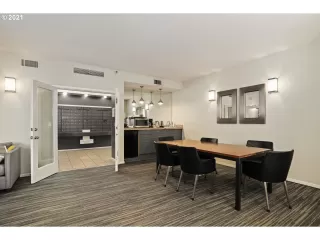 Photo #4: 21458219 Listing