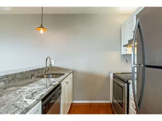 Photo #6: 21458336 Listing 
