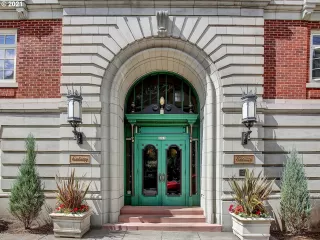 Photo #1: 21458526 Listing