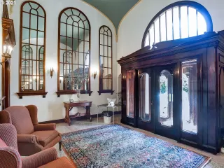 Photo #2: 21458526 Listing