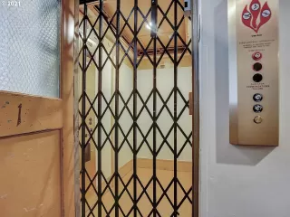 Photo #3: 21458526 Listing