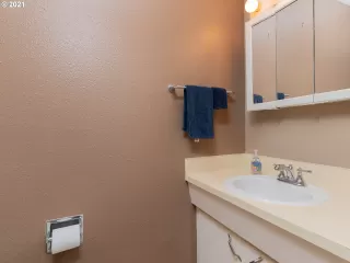 Photo #6: 21458736 Listing