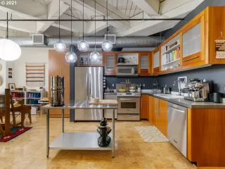 Photo #1: 21459277 Listing 