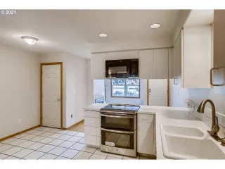 Photo #1: 21459428 Listing