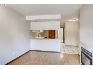 Photo #6: 21459428 Listing