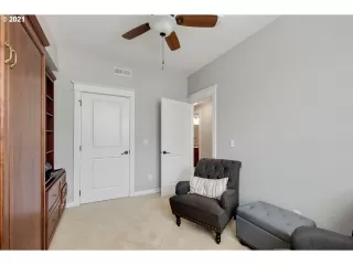 Photo #6: 21460078 Listing