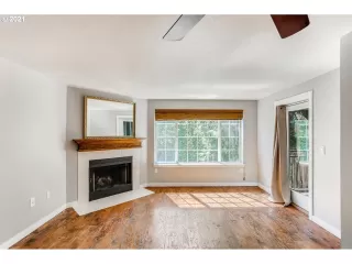 Photo #6: 21460180 Listing