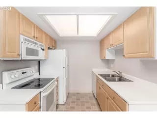 Photo #2: 21460486 Listing