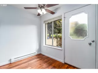 Photo #5: 21460601 Listing