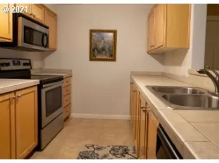 Photo #6: 21461064 Listing