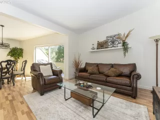 Photo #3: 21461606 Listing