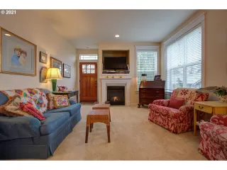 Photo #4: 21462754 Listing