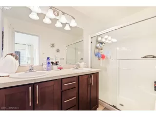 Photo #2: 21462926 Listing