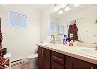 Photo #3: 21462926 Listing