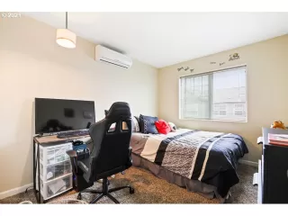 Photo #5: 21462926 Listing