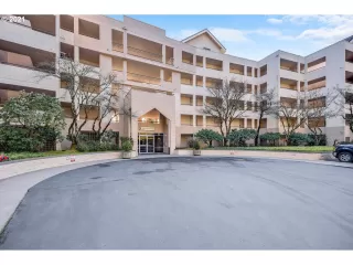 Photo #1: 21463536 Listing