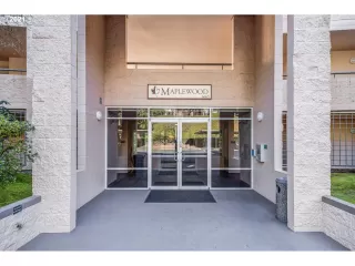 Photo #3: 21463536 Listing